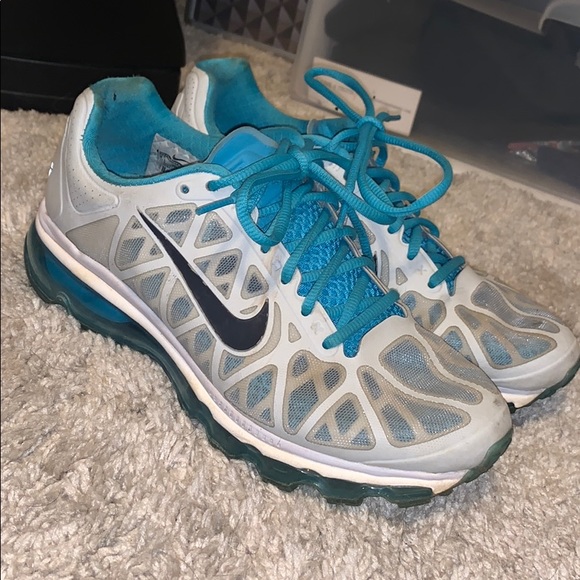 Running shoes - Picture 2 of 2